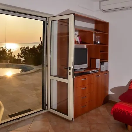 Via With Appartments Lemon,olive,lavender Apartment *