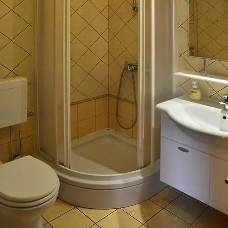 Via - Lemon Appartement Maslinica